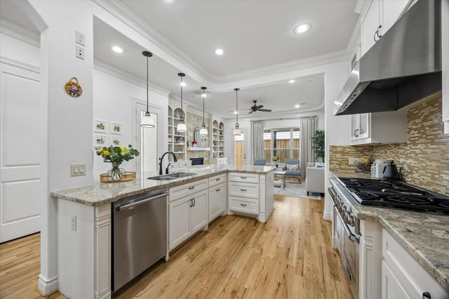 708 Asbury Street, Houston, TX 77007
