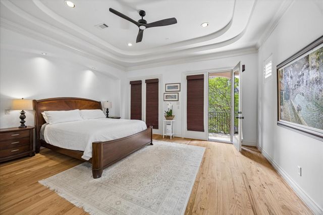 708 Asbury Street, Houston, TX 77007