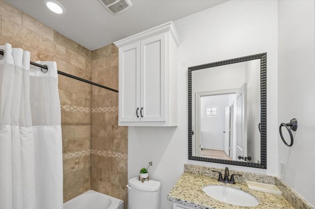 708 Asbury Street, Houston, TX 77007