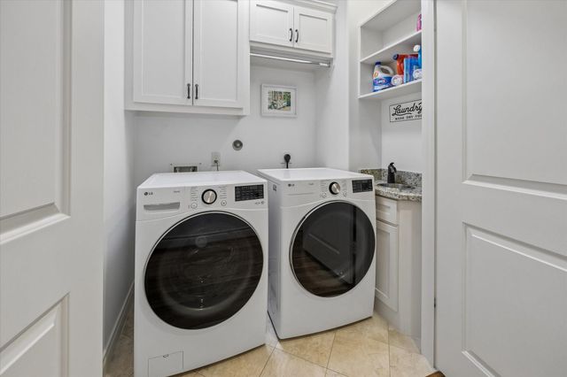 708 Asbury Street, Houston, TX 77007