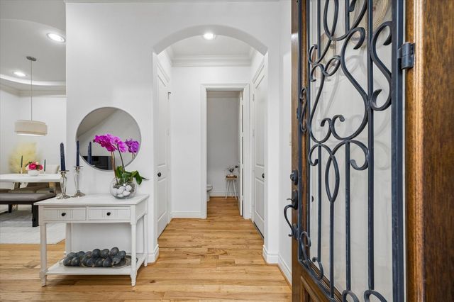 708 Asbury Street, Houston, TX 77007