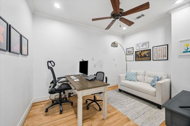 708 Asbury Street, Houston, TX 77007