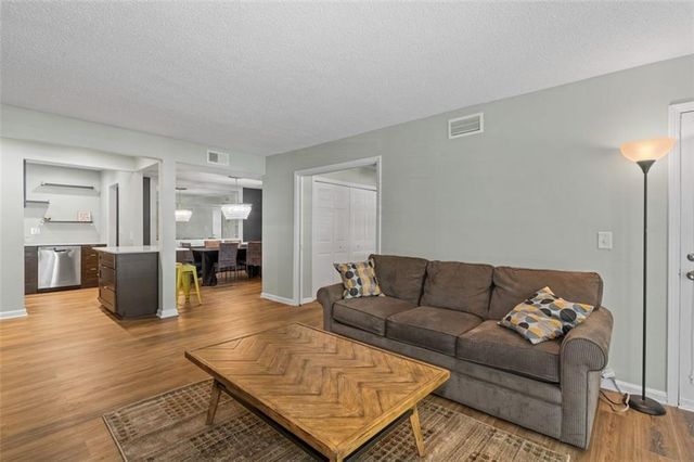 6851 Roswell Road H18, Atlanta, GA 30328
