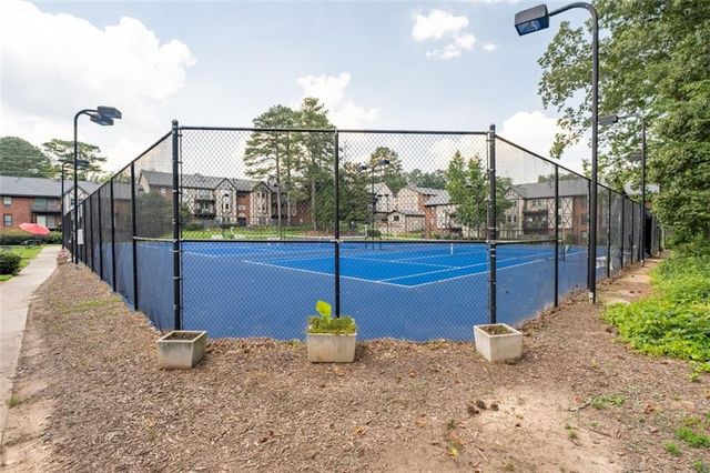 6851 Roswell Road H18, Atlanta, GA 30328