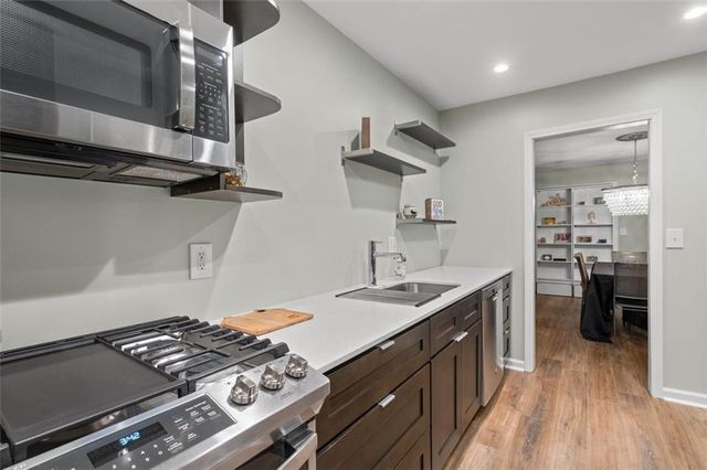 6851 Roswell Road H18, Atlanta, GA 30328