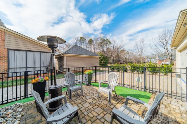 1004 Belmont Village Drive, Belmont, NC 28012