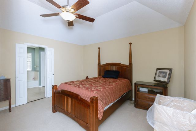 949 Crested Butte Drive, Hewitt, TX 76643