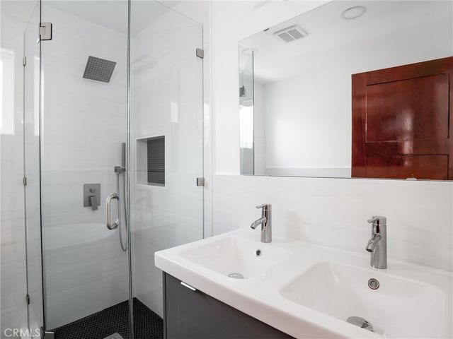 58 Ozone Ave, Venice, CA 90291