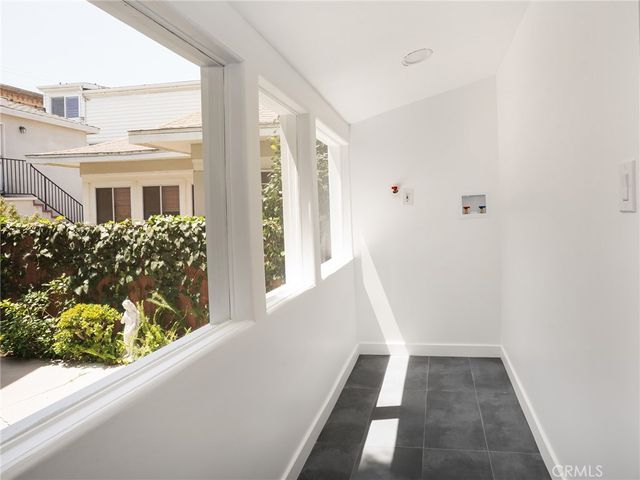 58 Ozone Ave, Venice, CA 90291