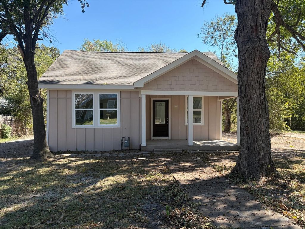 916 N Virginia Street, Terrell, TX 75160