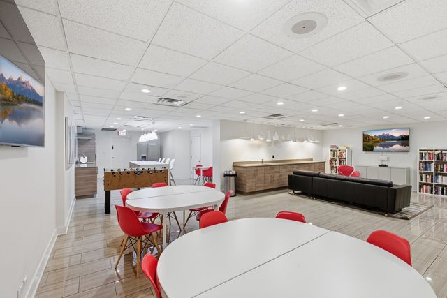 1221 N Dearborn Street 602N, Chicago, IL 60610