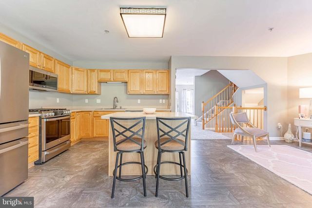 27 CREEKSIDE DR, Pottstown, PA 19464