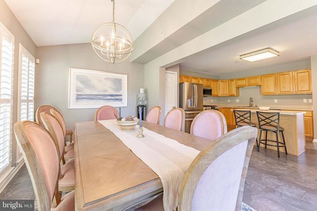 27 CREEKSIDE DR, Pottstown, PA 19464
