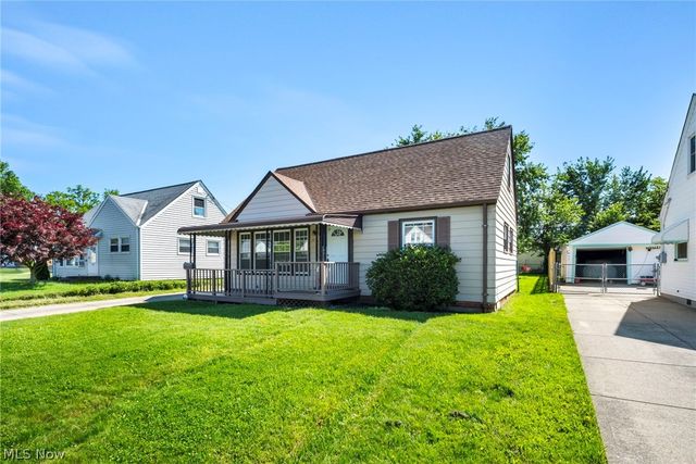 424 E 308th Street, Willowick, OH 44095