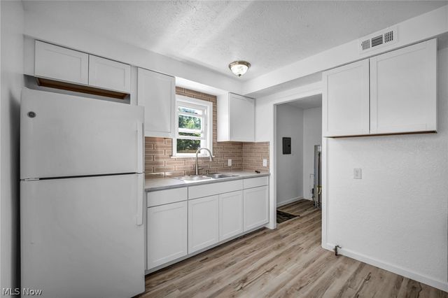 424 E 308th Street, Willowick, OH 44095