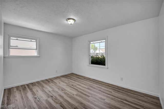 424 E 308th Street, Willowick, OH 44095