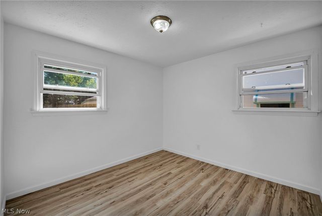 424 E 308th Street, Willowick, OH 44095