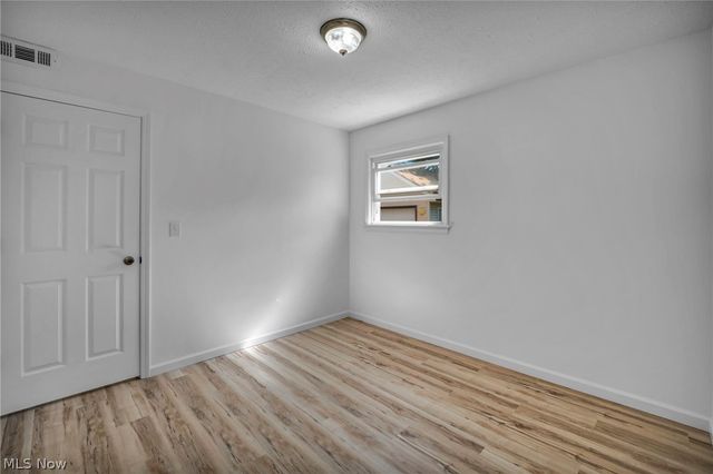 424 E 308th Street, Willowick, OH 44095