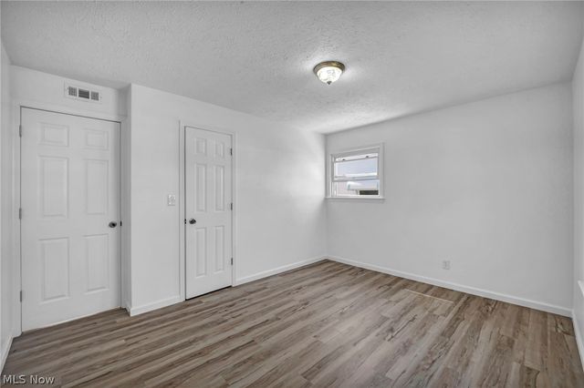 424 E 308th Street, Willowick, OH 44095