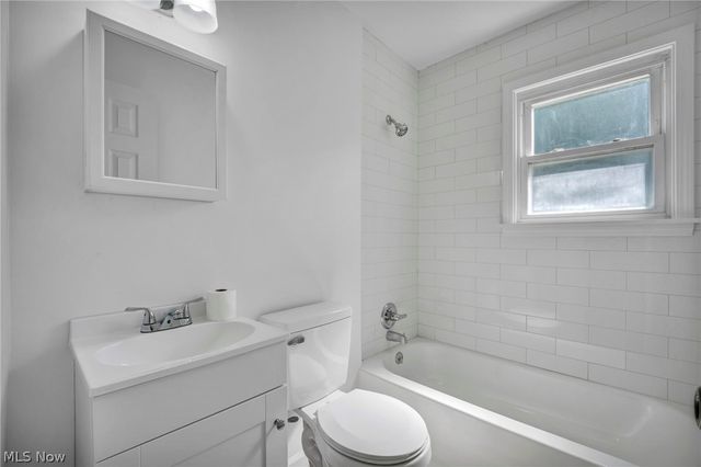 424 E 308th Street, Willowick, OH 44095