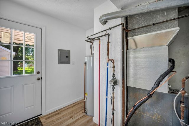 424 E 308th Street, Willowick, OH 44095