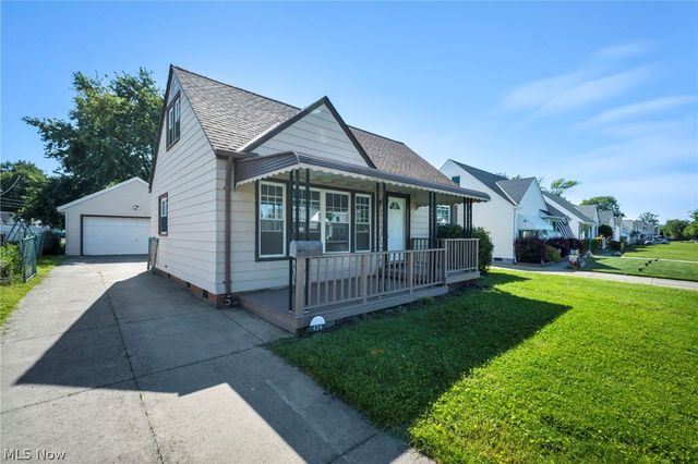 424 E 308th Street, Willowick, OH 44095