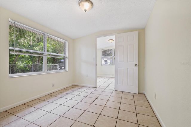 5225 PEACH AVENUE, Seffner, FL 33584