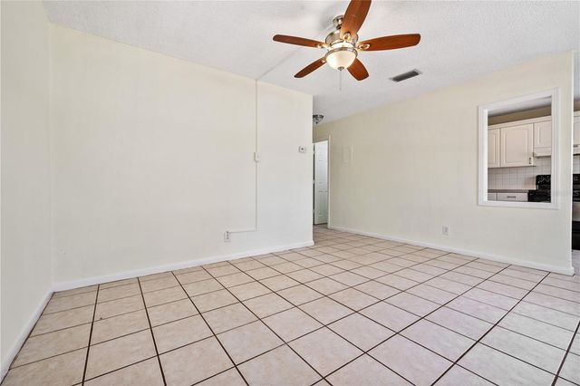 5225 PEACH AVENUE, Seffner, FL 33584