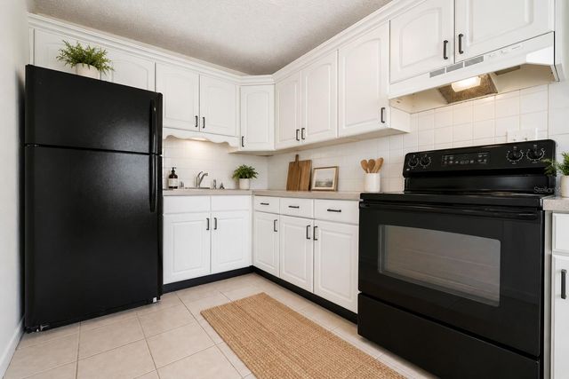 5225 PEACH AVENUE, Seffner, FL 33584