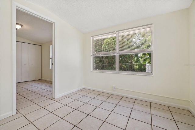 5225 PEACH AVENUE, Seffner, FL 33584