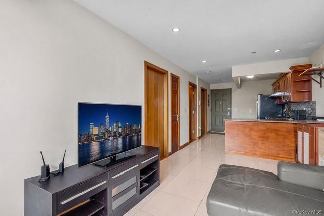 3717 111th Street 4F, Corona, NY 11368