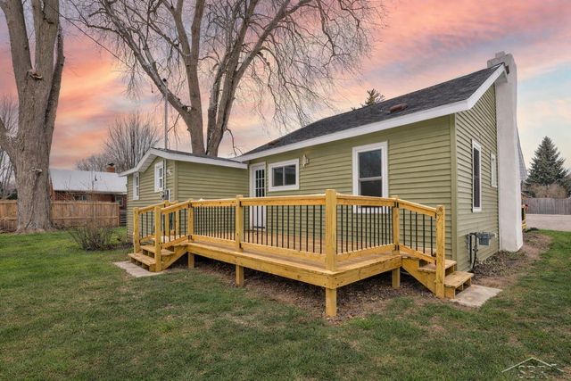 39 Spruce Ridge Drive, Bay City, MI 48706