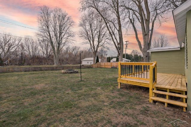 39 Spruce Ridge Drive, Bay City, MI 48706