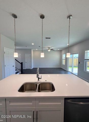 1224 JEWELSTONE Lane, Jacksonville, FL 32221