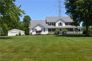 7600 Meadowood Drive, Canfield, OH 44406