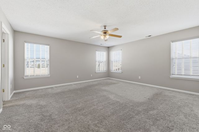 584 Springtree Lane, Avon, IN 46123