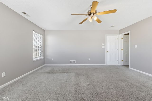 584 Springtree Lane, Avon, IN 46123