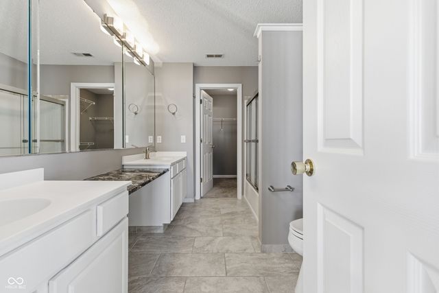 584 Springtree Lane, Avon, IN 46123