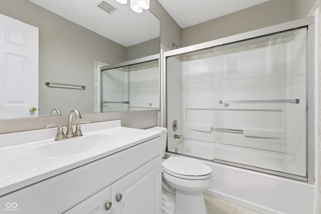 584 Springtree Lane, Avon, IN 46123