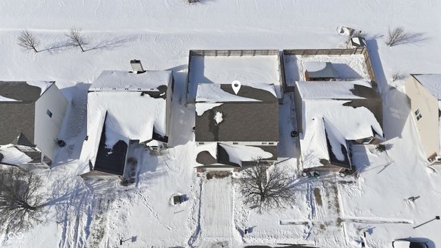 584 Springtree Lane, Avon, IN 46123