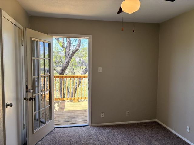 9902 Roxanna DR D, Austin, TX 78748