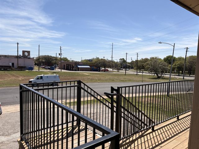 9902 Roxanna DR D, Austin, TX 78748