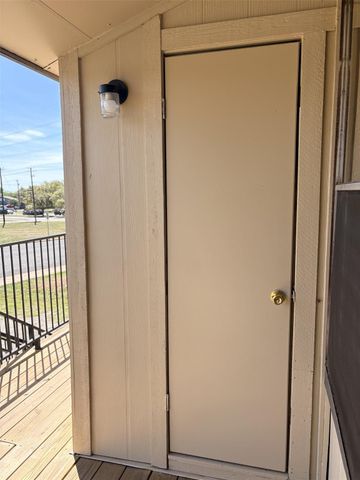 9902 Roxanna DR D, Austin, TX 78748