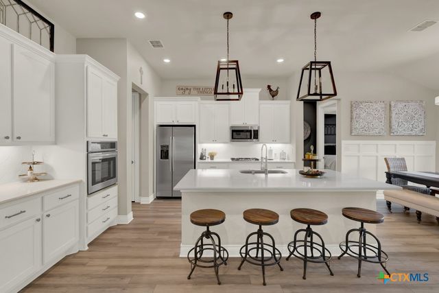 1730 Bella Vista, Canyon Lake, TX 78133