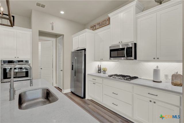 1730 Bella Vista, Canyon Lake, TX 78133