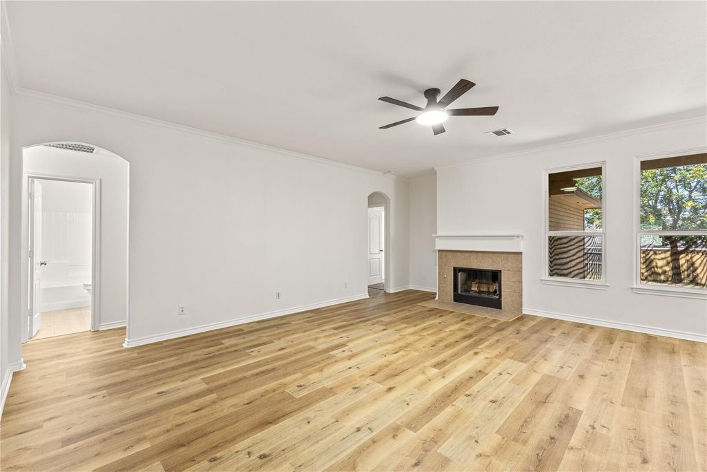 401 Hidden Knoll Drive, Burleson, TX 76028 — photo 5