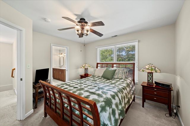 8449 N Kedvale Avenue, Skokie, IL 60076