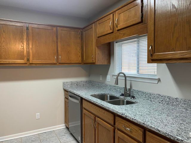 7520 Eric Drive, Chattanooga, TN 37421