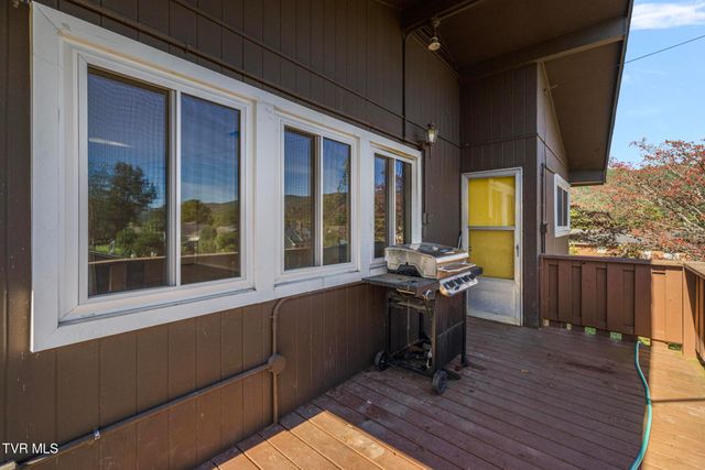 317 Simmons Avenue, Erwin, TN 37650