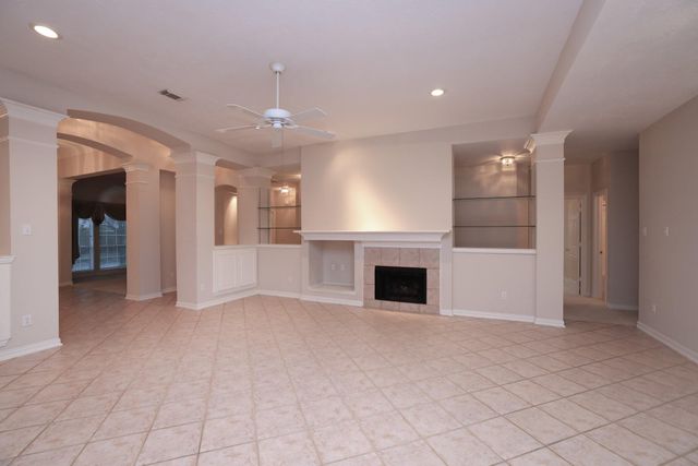 17222 Leeside Drive, Tomball, TX 77377